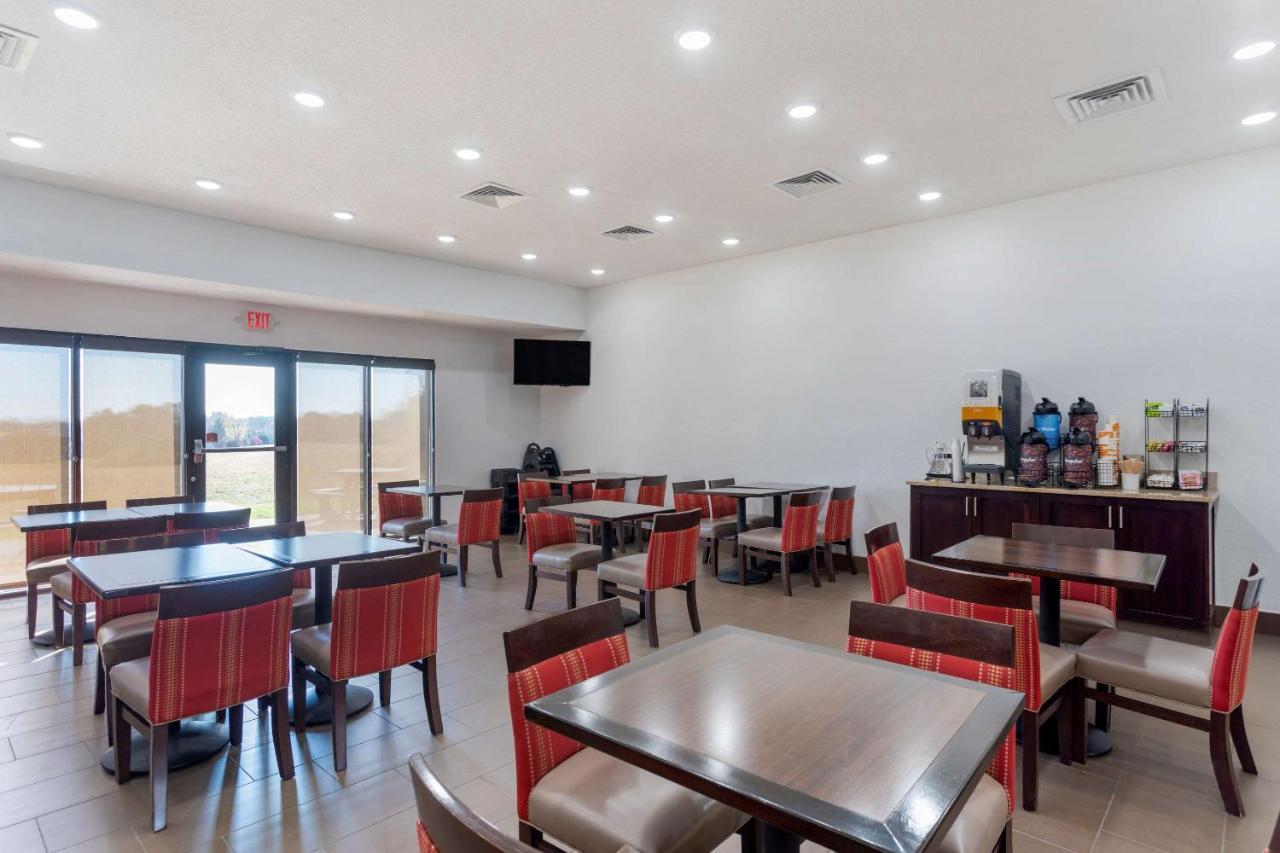 Comfort Inn & Suites Cave City Exterior photo