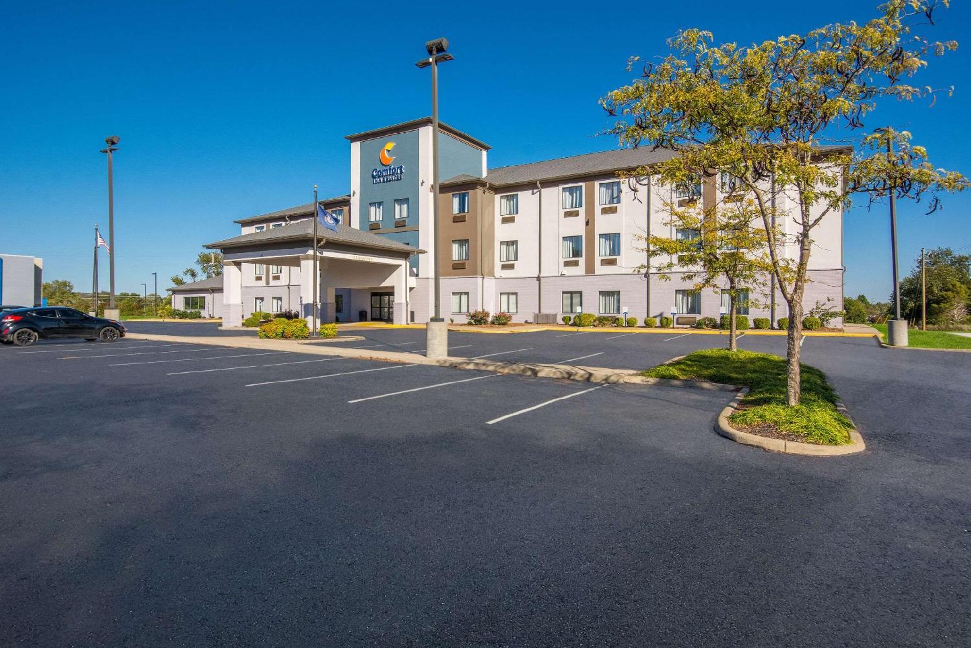 Comfort Inn & Suites Cave City Exterior photo